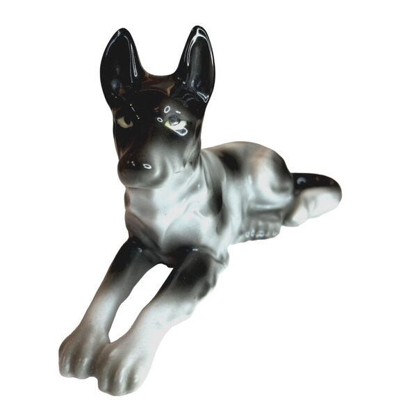 Vintage Porcelain German Shepherd Figurine Resting Black & White 8" - Picture 1 of 8